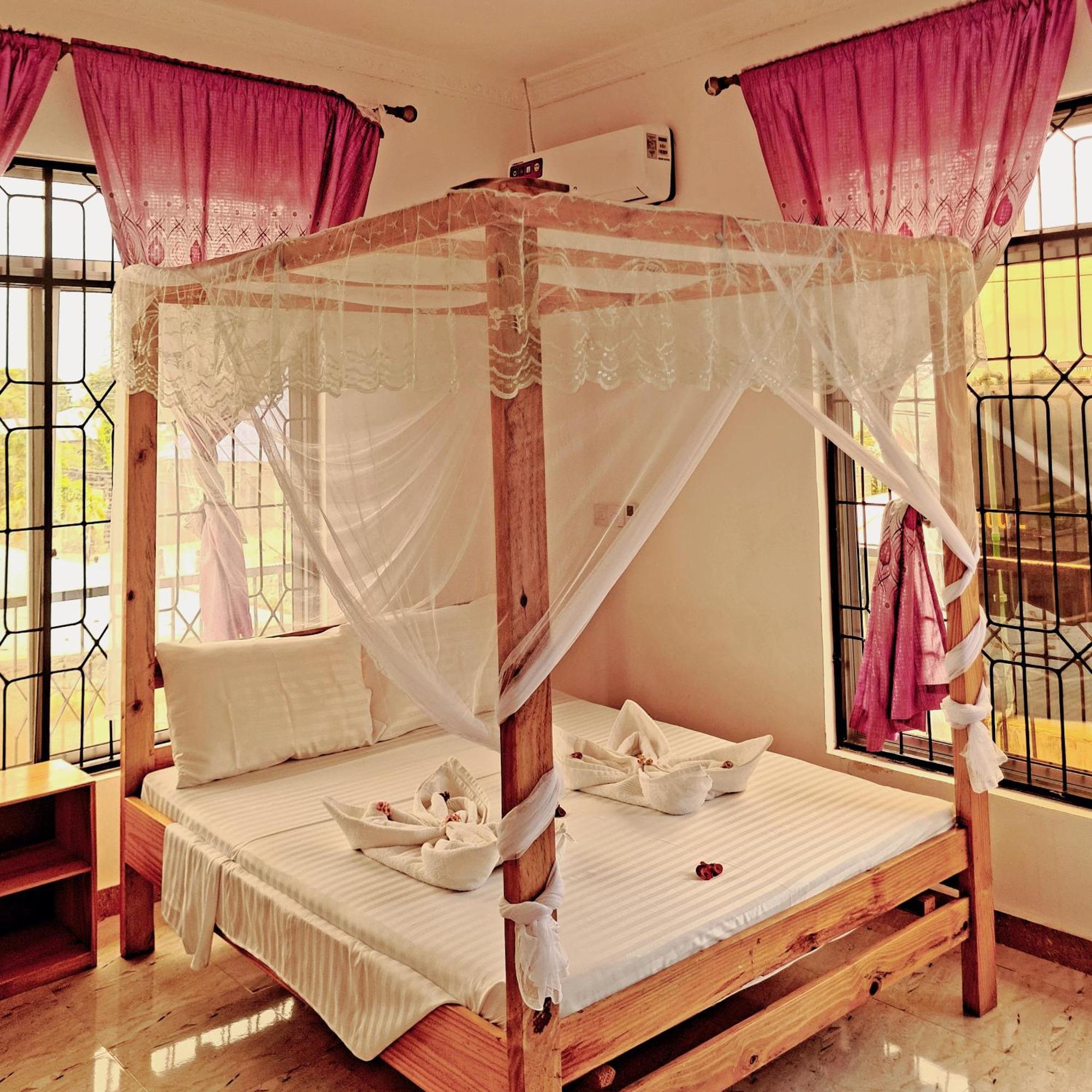 Raha House Bed & Breakfast Nungwi Bagian luar foto